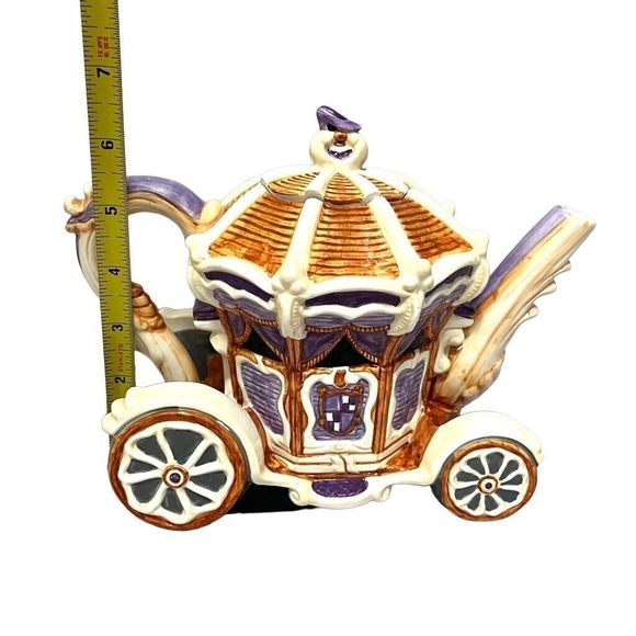 Disney Department 56 Cinderella's Carriage Teapot - Picture 7 of 11